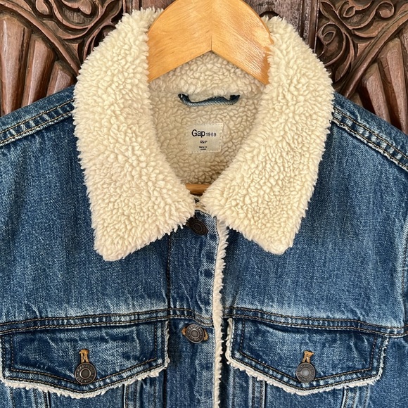 Gap Sherpa Lined Denim Jacket - Picture 4 of 5